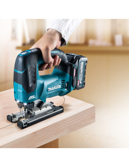 Makita tikksaag 40v