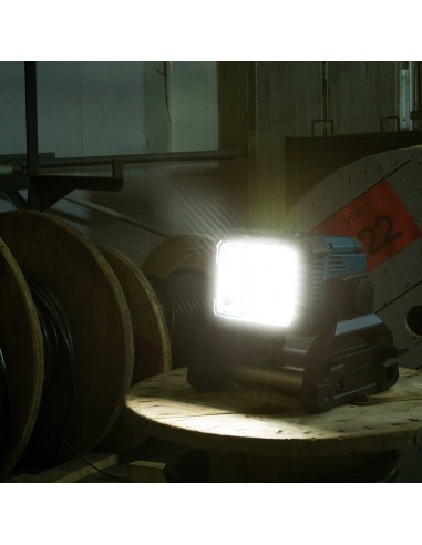 MAKITA UUS TOODE LED Prožektor DML811 MAKITA UUS TOODE LED Prožektor DML811